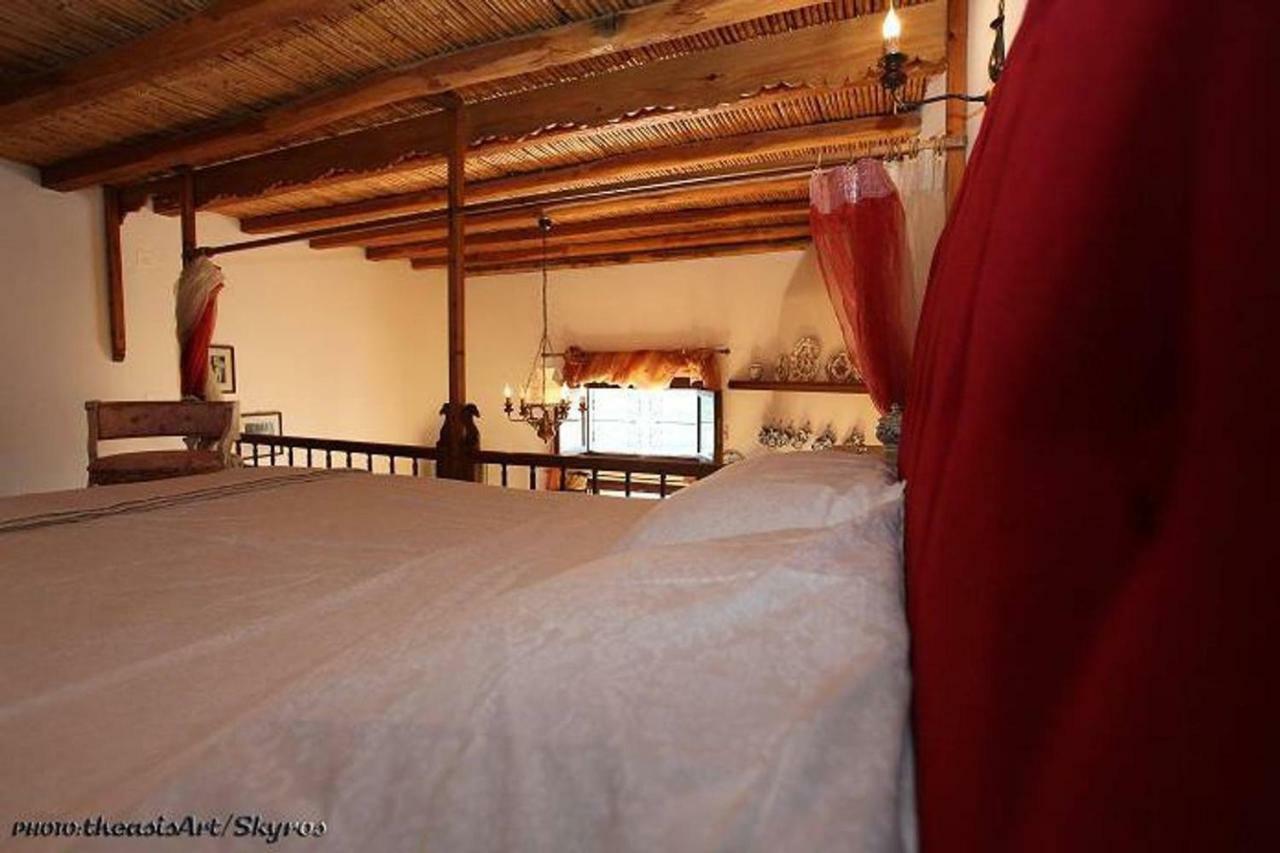Traditional Studio Skyros Buitenkant foto